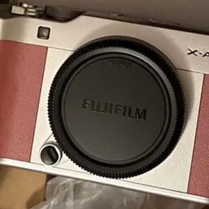 Fujifilm X-A5 pink body only